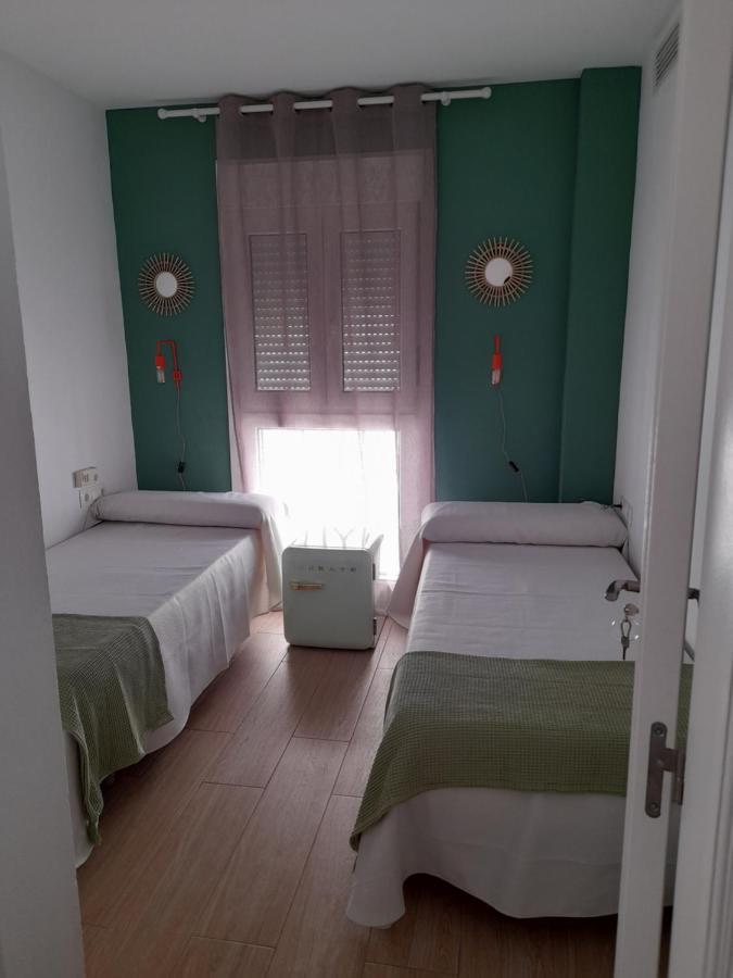 קוניל דה לה פרונטרה Hostal Casandra - Antiguo Hostal Los Valencianos חדר תמונה
