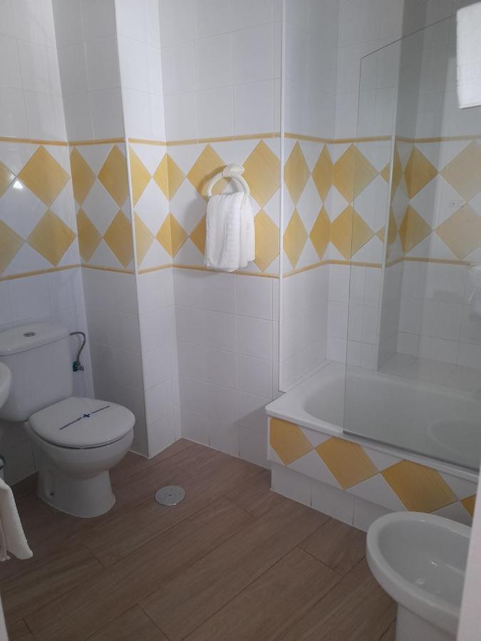 קוניל דה לה פרונטרה Hostal Casandra - Antiguo Hostal Los Valencianos חדר תמונה