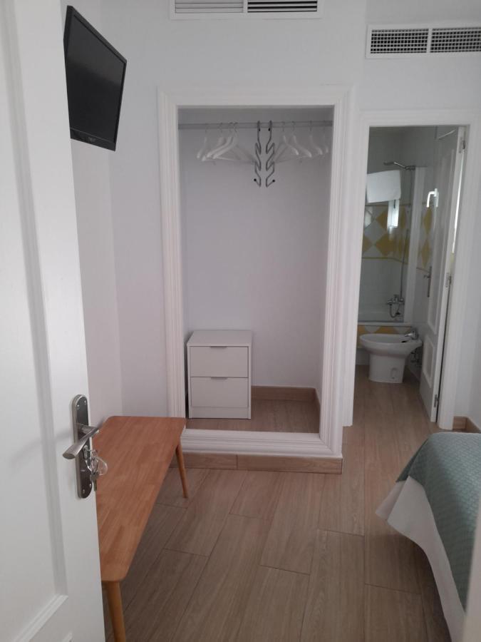 קוניל דה לה פרונטרה Hostal Casandra - Antiguo Hostal Los Valencianos חדר תמונה