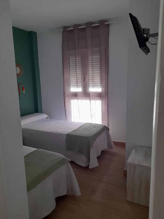 קוניל דה לה פרונטרה Hostal Casandra - Antiguo Hostal Los Valencianos מראה חיצוני תמונה