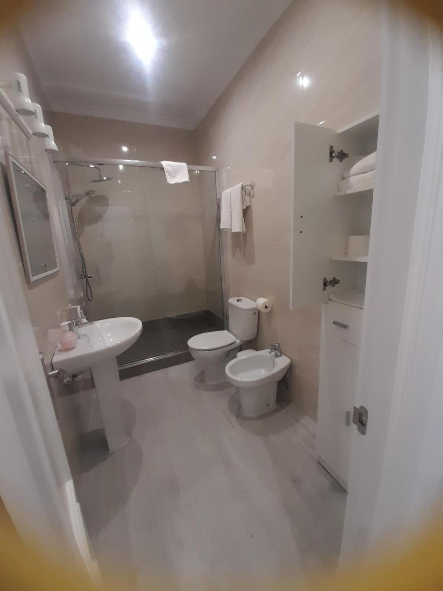 קוניל דה לה פרונטרה Hostal Casandra - Antiguo Hostal Los Valencianos מראה חיצוני תמונה